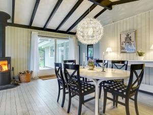 Χώρος καθιστικού στο Holiday Home Claudette - 1km from the sea by Interhome