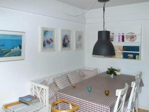Ruang duduk di Apartment Thorke - 5km from the sea by Interhome