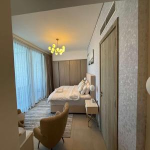 Fotografie z fotogalerie ubytování Luxury 5BR Villa Private Pool & Beach Access v destinaci Sharjah