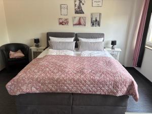 Postel nebo postele na pokoji v ubytování Ferienwohnung Osterode