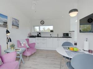 Η κουζίνα ή μικρή κουζίνα στο Apartment Serafina - 200m from the sea by Interhome