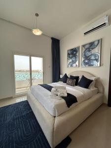 Fotografie z fotogalerie ubytování Beach Front 03 bedroom villa plus maid room v destinaci Al Ḩamrīyah