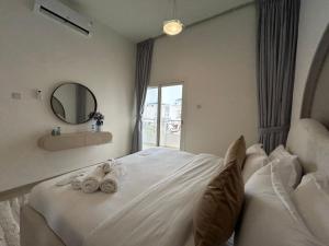 Fotografie z fotogalerie ubytování Beach Front 03 bedroom villa plus maid room v destinaci Al Ḩamrīyah