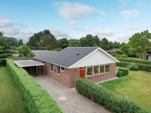 Zahrada ubytování Holiday Home Birge - 200m from the sea by Interhome + 33 fotografií