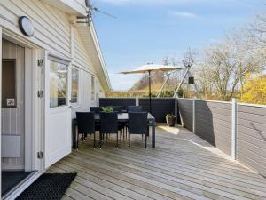 Balkón nebo terasa v ubytování Holiday Home Tjakko - 700m from the sea by Interhome
