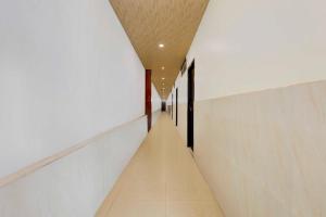 Fotografie z fotogalerie ubytování Collection O Vijayawada Koneru Centre Bus Station v destinaci Machilīpatnam