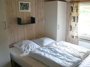 Ένα ή περισσότερα κρεβάτια σε δωμάτιο στο Holiday Home Klint - 1-7km from the sea by Interhome +5 φωτογραφίες