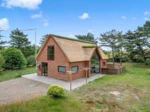 Budova, kde se prázdninový dům nachází + 22 fotografií