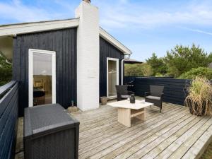 Budova, kde se prázdninový dům nachází