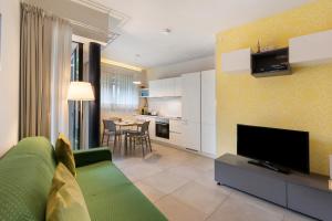 Μια τηλεόραση ή/και κέντρο ψυχαγωγίας στο Green House 71