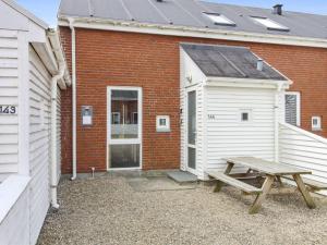 Το κτήριο όπου στεγάζεται  το διαμέρισμα