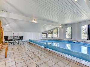 Πισίνα στο ή κοντά στο Holiday Home Niyazi - 3-1km from the sea by Interhome