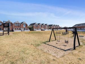 Kawasan permainan kanak-kanak di Apartment Aappo - 2-3km from the sea by Interhome +28 gambar
