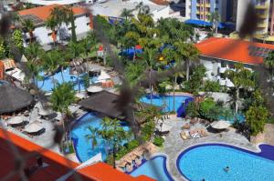 an aerial view of a resort with two pools at Boulevard Park in Caldas Novas