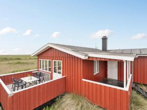 Το κτήριο όπου στεγάζεται  η παραθεριστική κατοικία