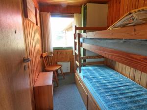 En eller flere køjesenge i et værelse på Holiday Home Stillfriede - 400m from the sea by Interhome