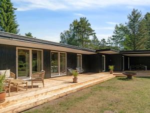 Κήπος έξω από το Holiday Home Fot - 7km from the sea by Interhome