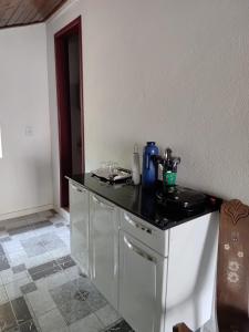 Dapur atau dapur kecil di Sítio da Serra em Ouro Preto MG - POUSADA +65 gambar