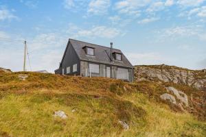 Gallery image of The Artists House Comraich in Clachtoll