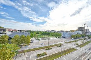 Foto dalla galleria di La Canopée, Vue Port Marianne et Garage a Montpellier