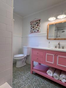 Et badeværelse på Pearl Cottage + 70 billeder