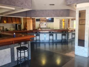 Η κουζίνα ή μικρή κουζίνα στο Hostal - Restaurante Los Arcos