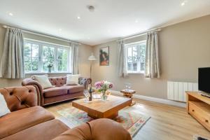 TV a/nebo společenská místnost v ubytování Rectory Cottage - Norfolk