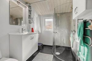 Ένα μπάνιο στο SJ209-Borkop-Kildevej-10 +16 φωτογραφίες