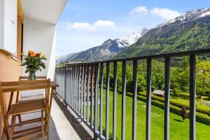 a balcony with a view of mountains at Apartment Le Panoramic in Chamonix
