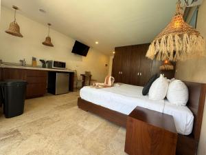 Μια τηλεόραση ή/και κέντρο ψυχαγωγίας στο Kuxa The Waves Tulum