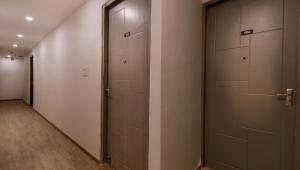 Fotografie z fotogalerie ubytování Super TownHouse 244 Munshipuliya v destinaci Lakhnaú