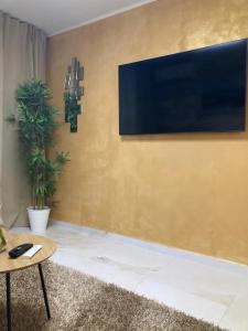 Μια τηλεόραση ή/και κέντρο ψυχαγωγίας στο Apartment with terrace and pool, Los Cristianos +32 φωτογραφίες