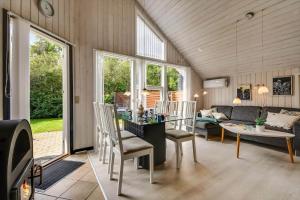 Et opholdsområde på C11101-Hemmet-Bork-Hytteby-53 + 30 billeder