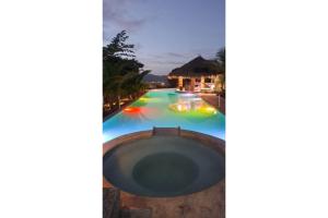 Fotografie z fotogalerie ubytování Nature Escape Villa with Pools and Jacuzzis and Pet-Friendly Stay v destinaci Puerto López