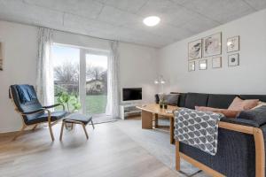 TV a/nebo společenská místnost v ubytování C11615-Skjern-Bogebakken-4