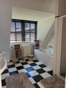 Fotografie z fotogalerie ubytování Villa Louise v destinaci Bergen aan Zee