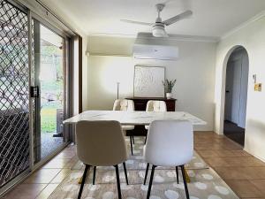 Fotografie z fotogalerie ubytování The Little Escape-Walk to Mall, Quick City Access, Golf & Sports Nearby v destinaci Mount Ommaney