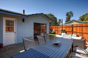 Balkón nebo terasa v ubytování Goodland Blue House