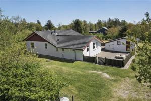 an aerial view of a house with a yard at C11307-Tarm-Rorsangervaenget-1 in Tarm +18 photos