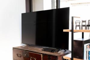 Televisyen dan/atau pusat hiburan di 東方旅泊 勝浦
