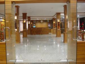 Lobbyen eller receptionen på Baan Rom Mai