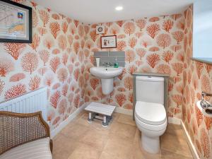 Ένα μπάνιο στο Green Farm Cottage