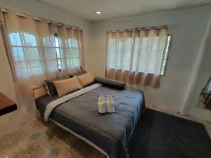 Gallery image of House 2 Bedroom with Seaview in Baan Khai