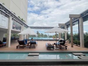 Kolam renang di atau dekat dengan Grand StarCity with Seaview +9 gambar