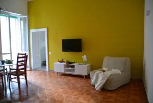 A television and/or entertainment centre at L'albero Di Famiglia