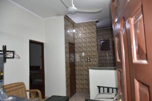 Η κουζίνα ή μικρή κουζίνα στο النبلاء جيست هاوس نوبيان اسوان