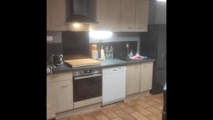 Kuchyň nebo kuchyňský kout v ubytování La Génova + 4 fotografie