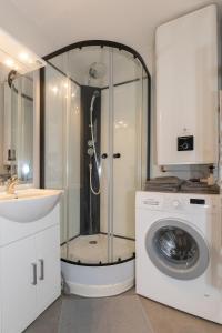 Ένα μπάνιο στο Le Nid des Alpilles - 3 to 4 beds - Air Conditioning - WiFi +21 φωτογραφίες