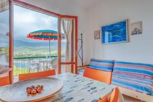 Χώρος καθιστικού στο Terrazza Sulla Baia Marina di Campo