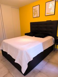 Ένα ή περισσότερα κρεβάτια σε δωμάτιο στο Chambre 2 personnes
